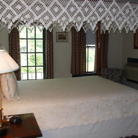 Wayside Inn Middletown Kültér fotó